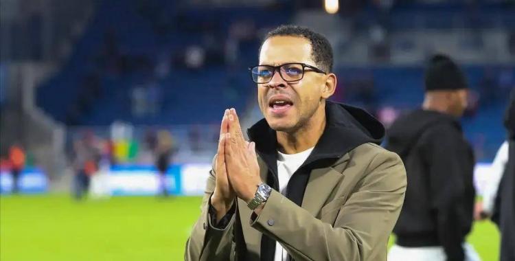 世界杯竞猜-富勒姆成黑马！切尔西德比战迎大考，曼联换帅赛程添变数