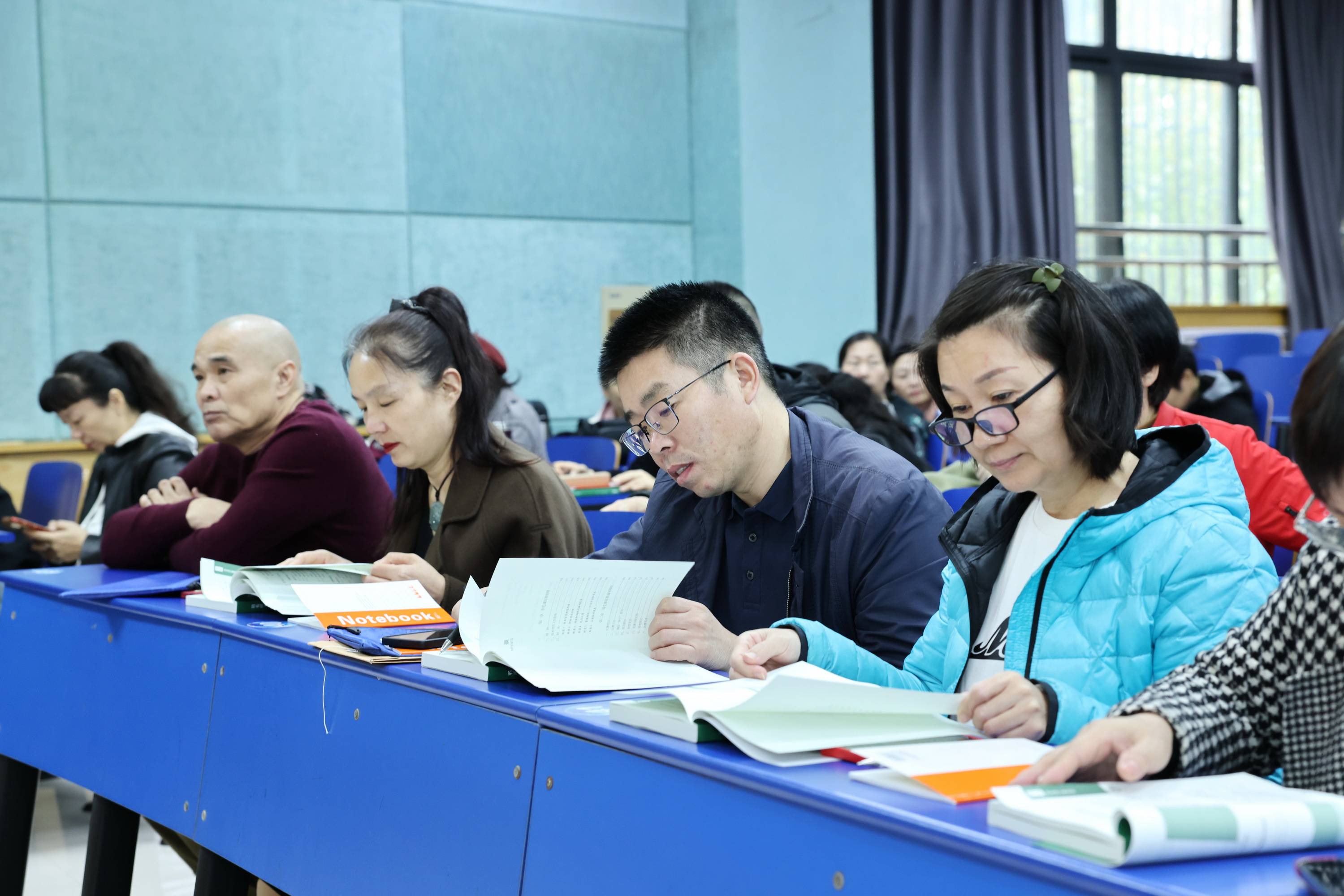 worldcup-筑牢羽毛球竞赛服务保障人才根基——郑州市羽毛球协会举办羽毛球三级、二级裁判員(yuán)培(péi)训班(bān)