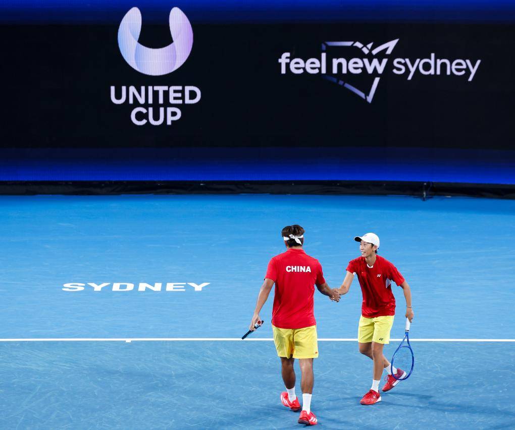 worldcup-网球联合杯-中国0-3加拿大 朱琳遭逆张之臻开局被破发