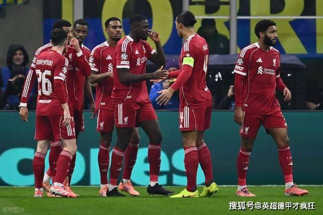 世界杯规则-利物浦薩(sà)拉赫回归！亨德森和范迪尅(kè)劝和不劝离，闻说鸡鸣见日升！