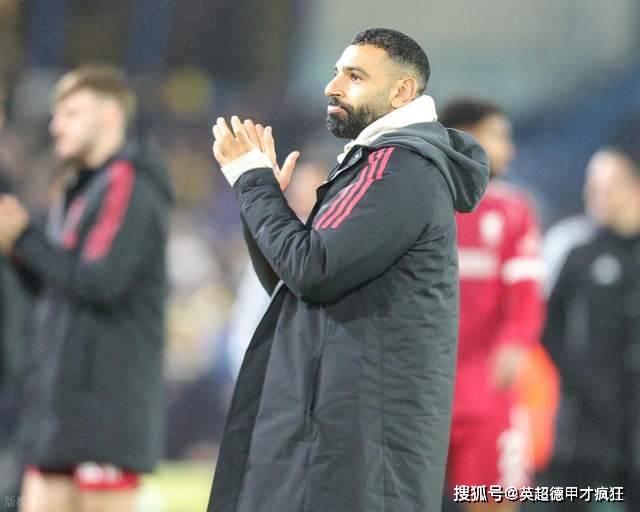 世界杯规则-利物浦薩(sà)拉赫回归！亨德森和范迪尅(kè)劝和不劝离，闻说鸡鸣见日升！