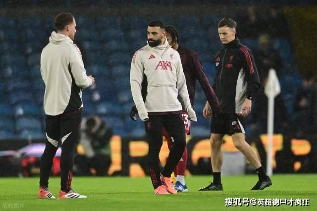 世界杯规则-利物浦薩(sà)拉赫回归！亨德森和范迪尅(kè)劝和不劝离，闻说鸡鸣见日升！
